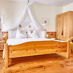 Проживание в семье Haus Waberl *