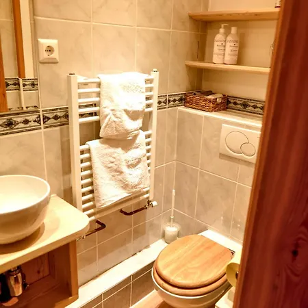 Haus Waberl منزل للإقامة باد ميترندورف